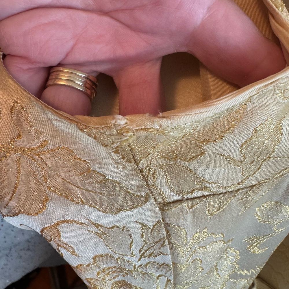 Gorgeous gold vintage dress with sequined floral accents and bows - Picture 13 of 13